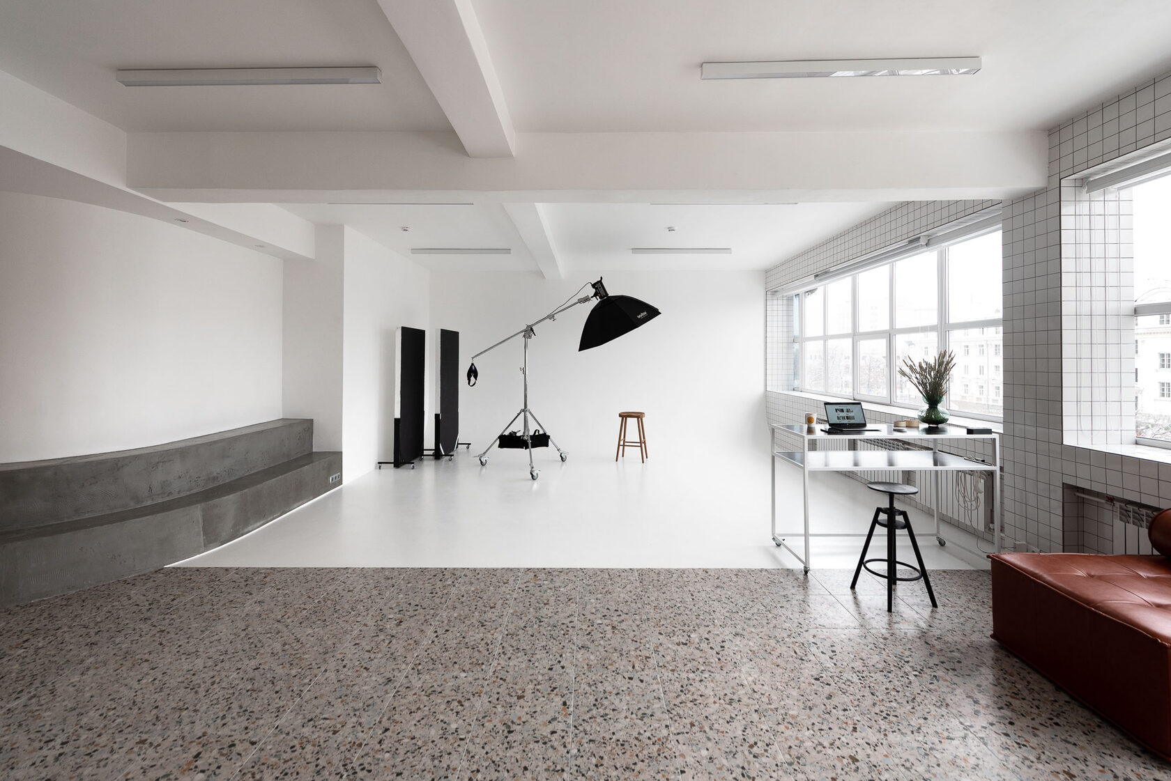 Аренда фотостудии LABORATORY Зал Б-17 в Екатеринбурге | Фото 