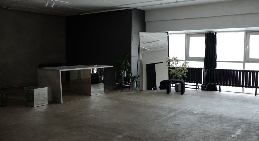 Аренда фотостудии луук буук Зал «БОЛЬНИЧНЫЙ ПЕРЕУЛОК 6» В Омске | Фото 