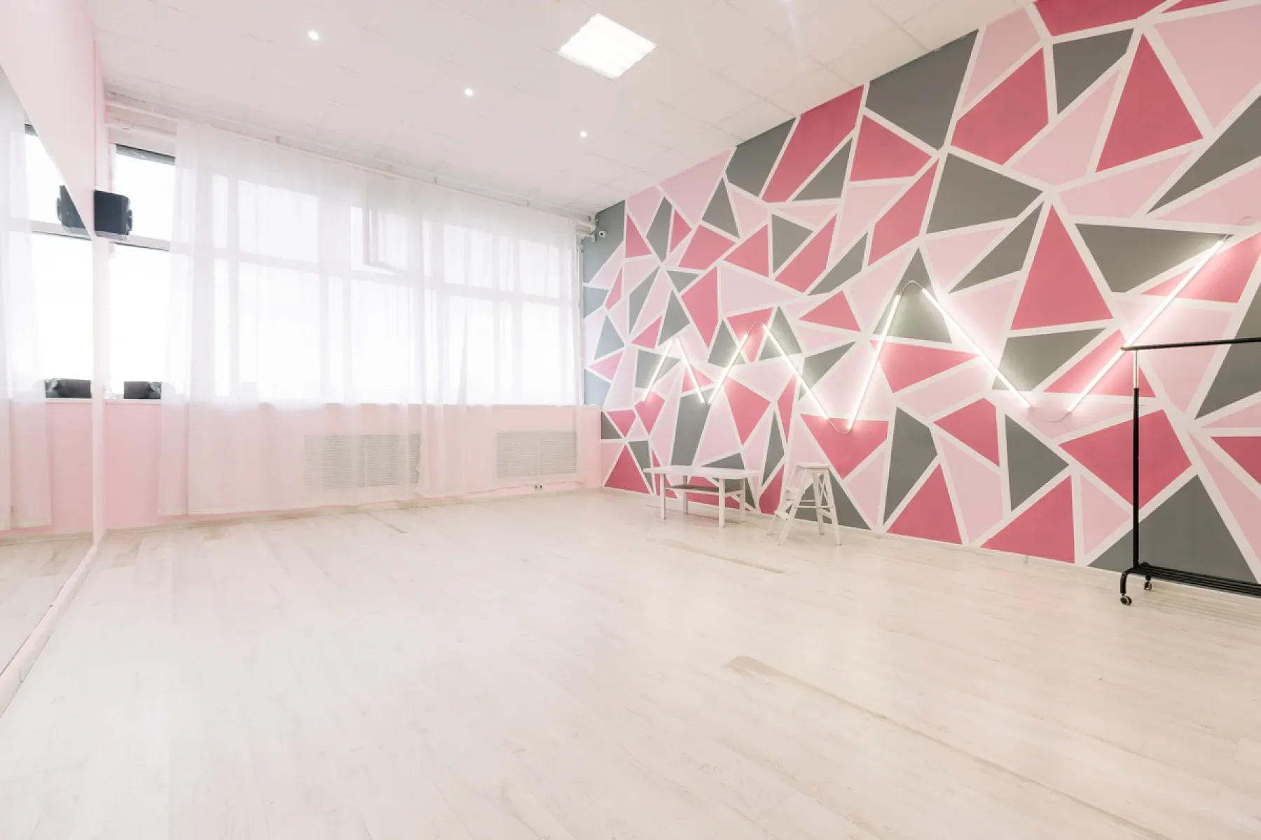 Аренда фотостудии PRIDE STUDIO Зал PINK в Москве | Фото 