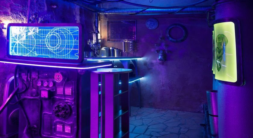 Аренда фотостудии SelfieGallery Зал КОСМИЧЕСКАЯ СТАНЦИЯ в Москве | Фото 