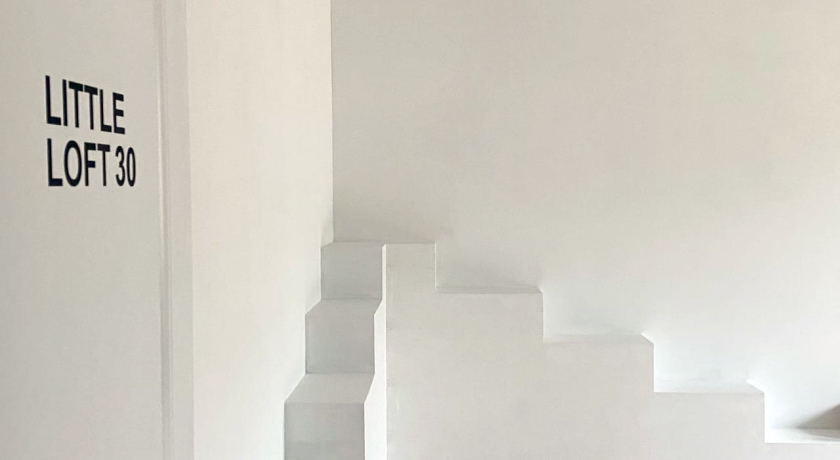 Аренда фотостудии SKYPOINT STUDIO К12 Зал LITTLE LOFT 30 в Санкт-Петербурге | Фото 