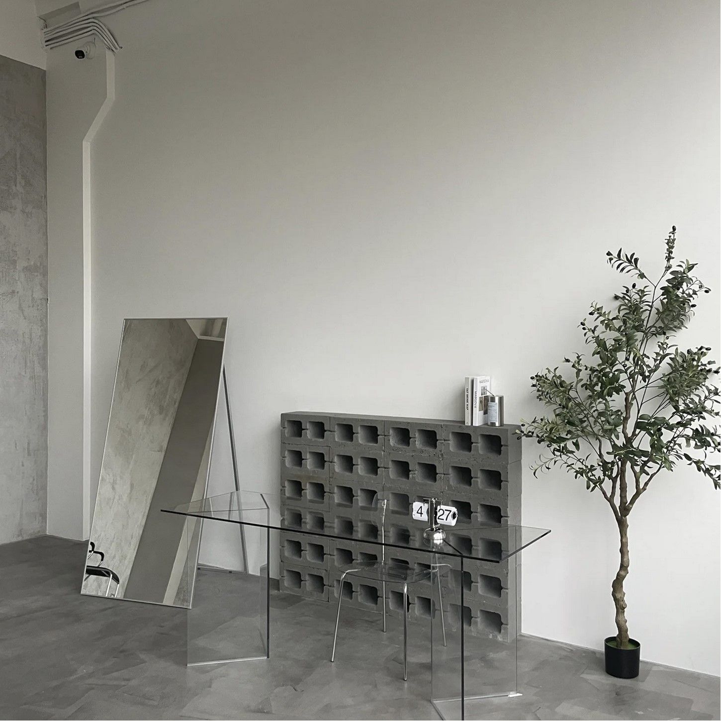 Аренда фотостудии Фотостудия Base Зал BETON в Москве | Фото 