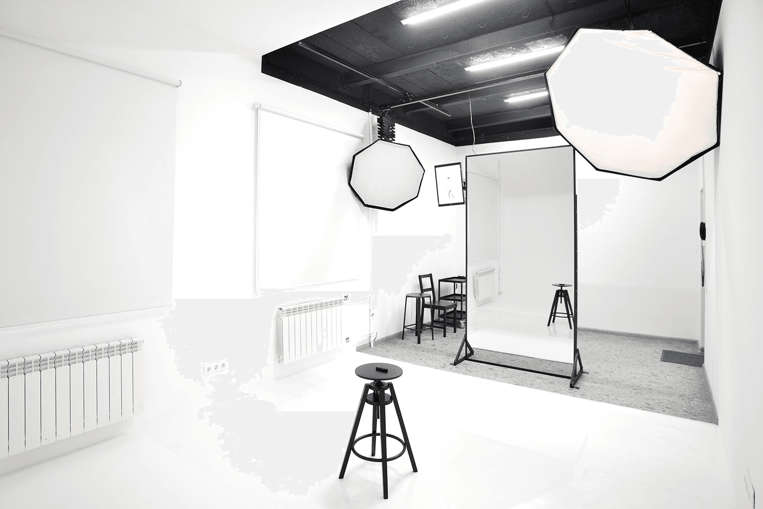 Аренда фотостудии Cross-Studio Зал Reflect - студия автопортрета в Москве | Фото 