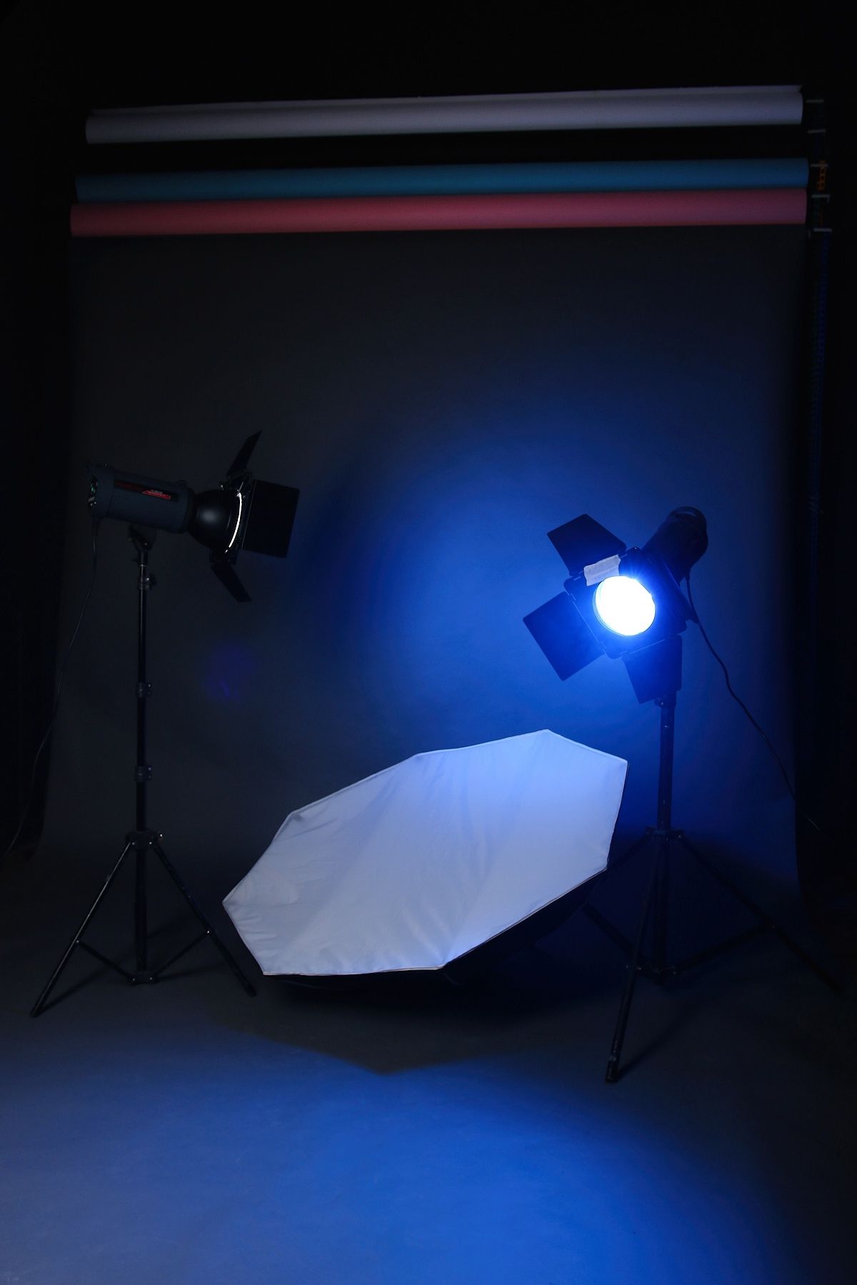 Аренда фотостудии Moonstone Зал Зал фоновый в Новосибирске | Фото 