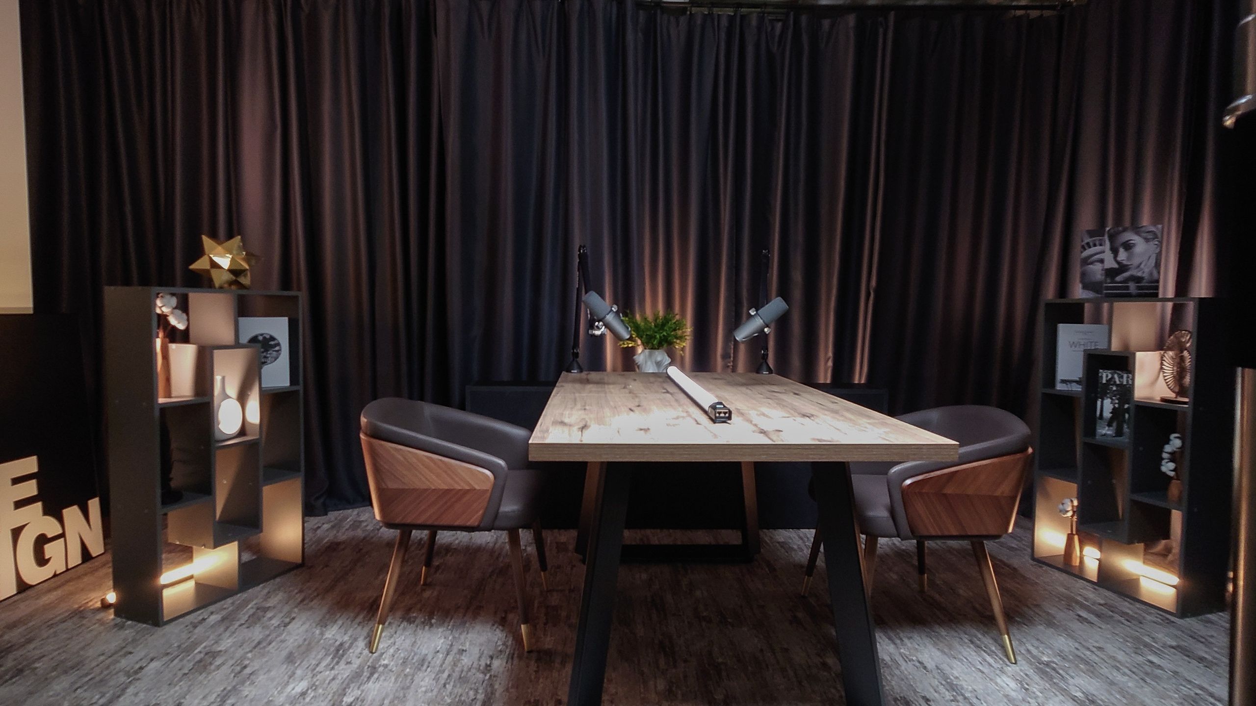 Аренда фотостудии AMARE Зал Москва в Новосибирске | Фото 