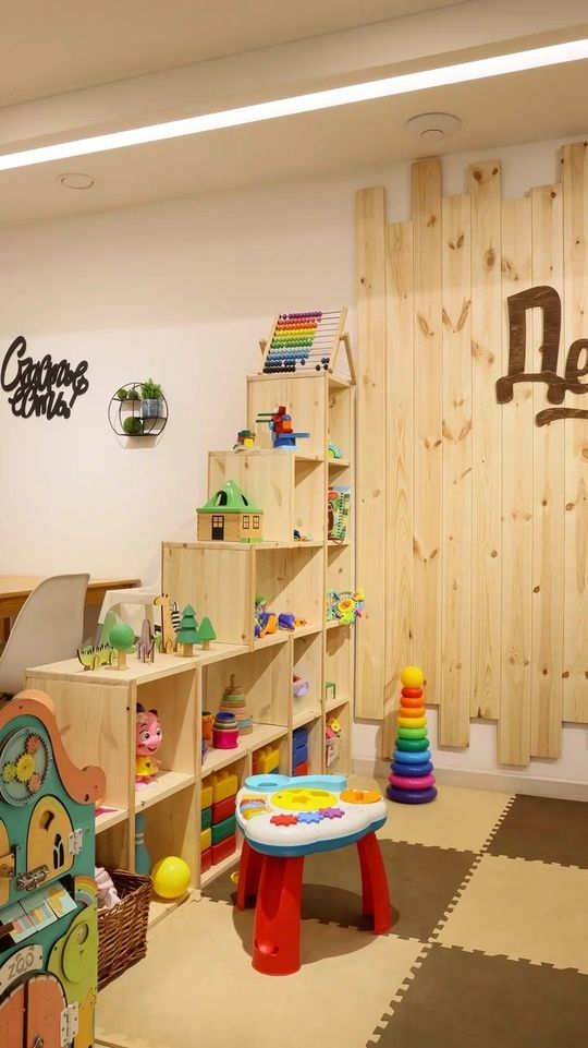 Аренда фотостудии Деревяшки Зал Основной  В Томске | Фото 