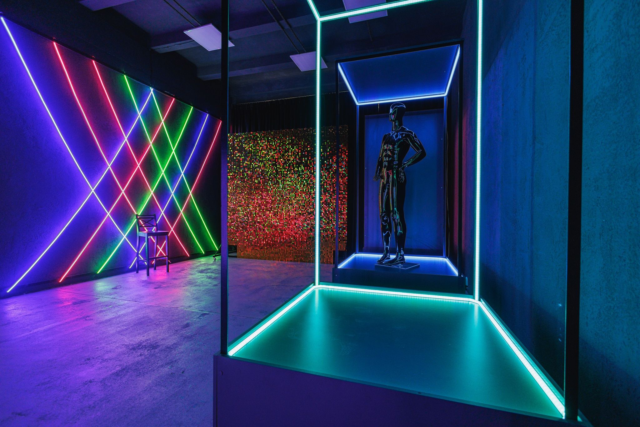 Аренда фотостудии PhotoHub Зал Зал "Неон" в Минске | Фото 