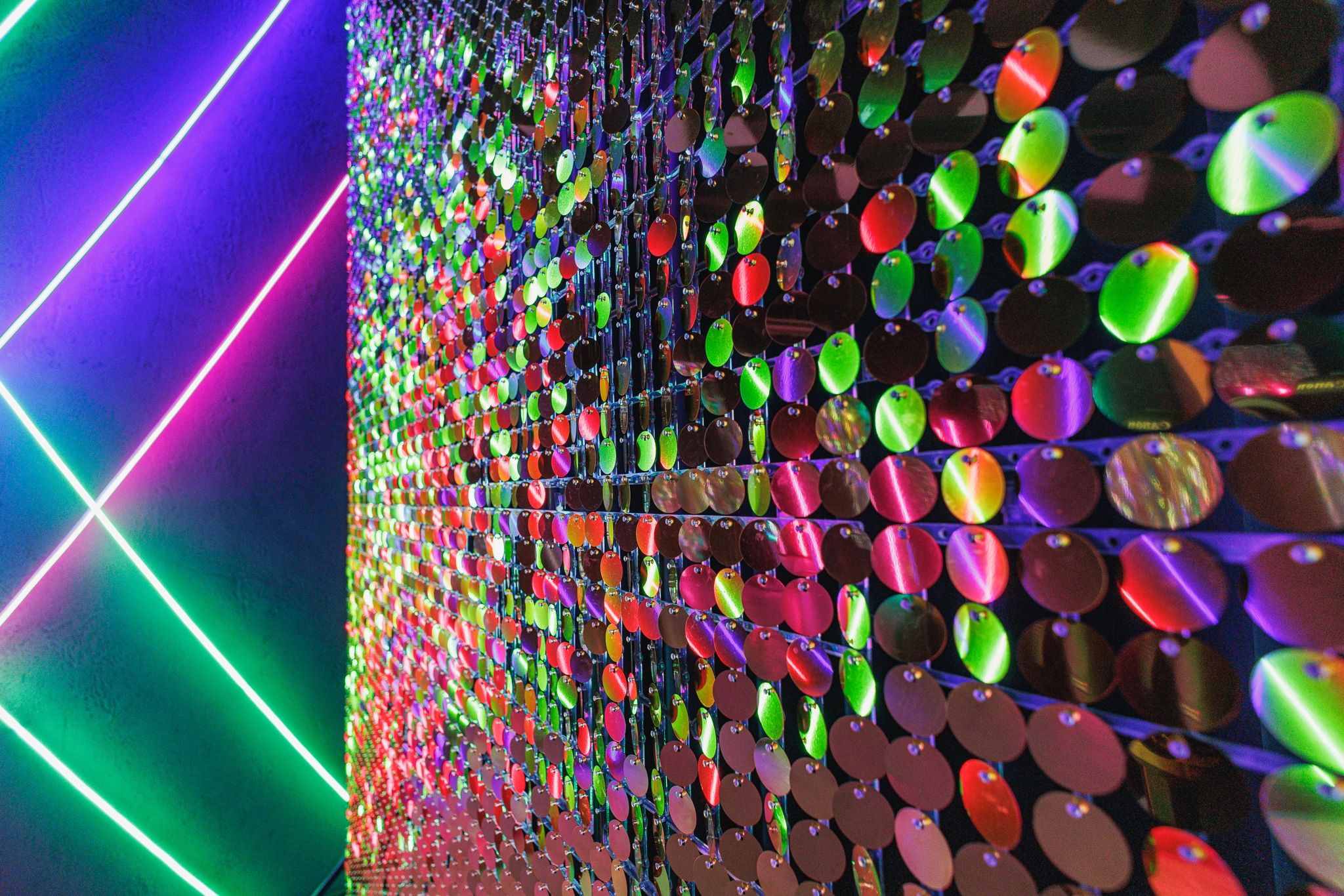 Аренда фотостудии PhotoHub Зал Зал "Неон" в Минске | Фото 