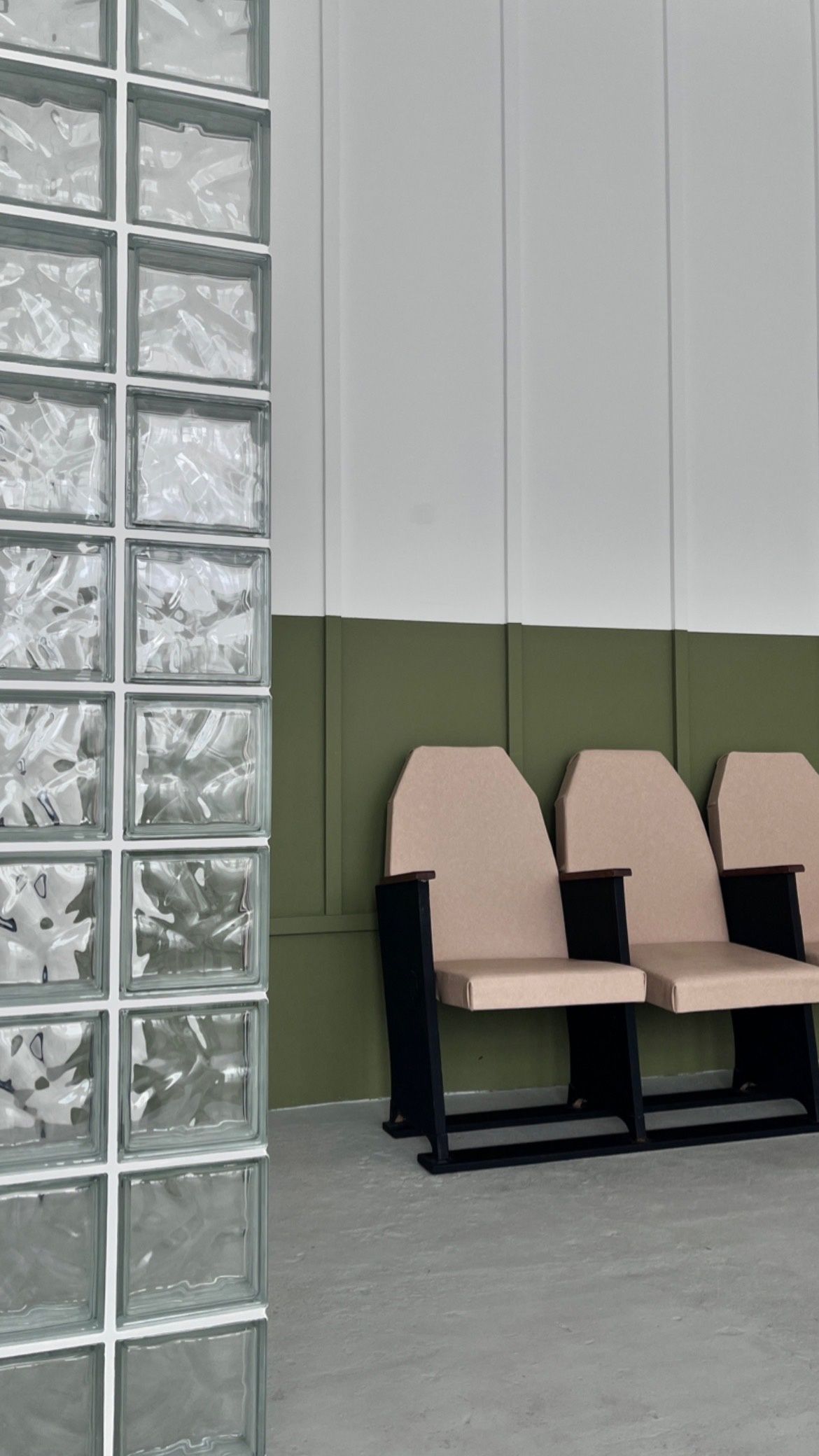 Аренда фотостудии VISUAL STUDIO Зал INWHITE в Новосибирске | Фото 