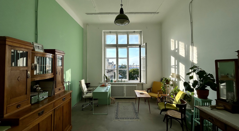 Аренда фотостудии silver studio Зал Зелёный зал в Санкт-Петербурге | Фото 