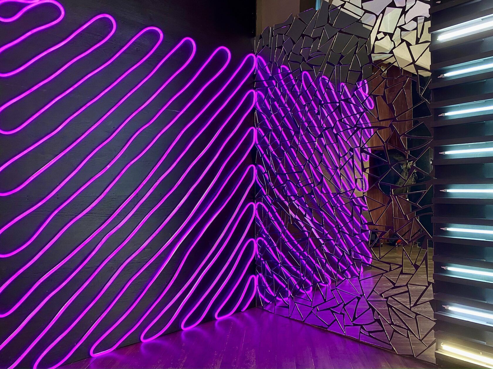 Аренда фотостудии Френды Зал BLACK  В Иркутске | Фото 