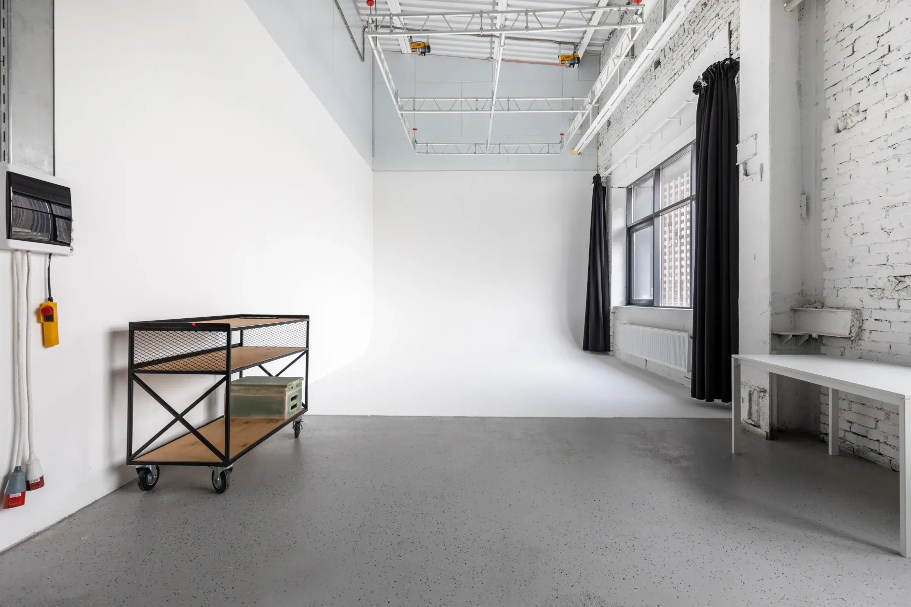 Аренда фотостудии MAYAK 2.0 Зал 90  в Москве | Фото 