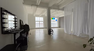 Аренда фотостудии Just True studio Зал 228 в Санкт-Петербурге | Фото 