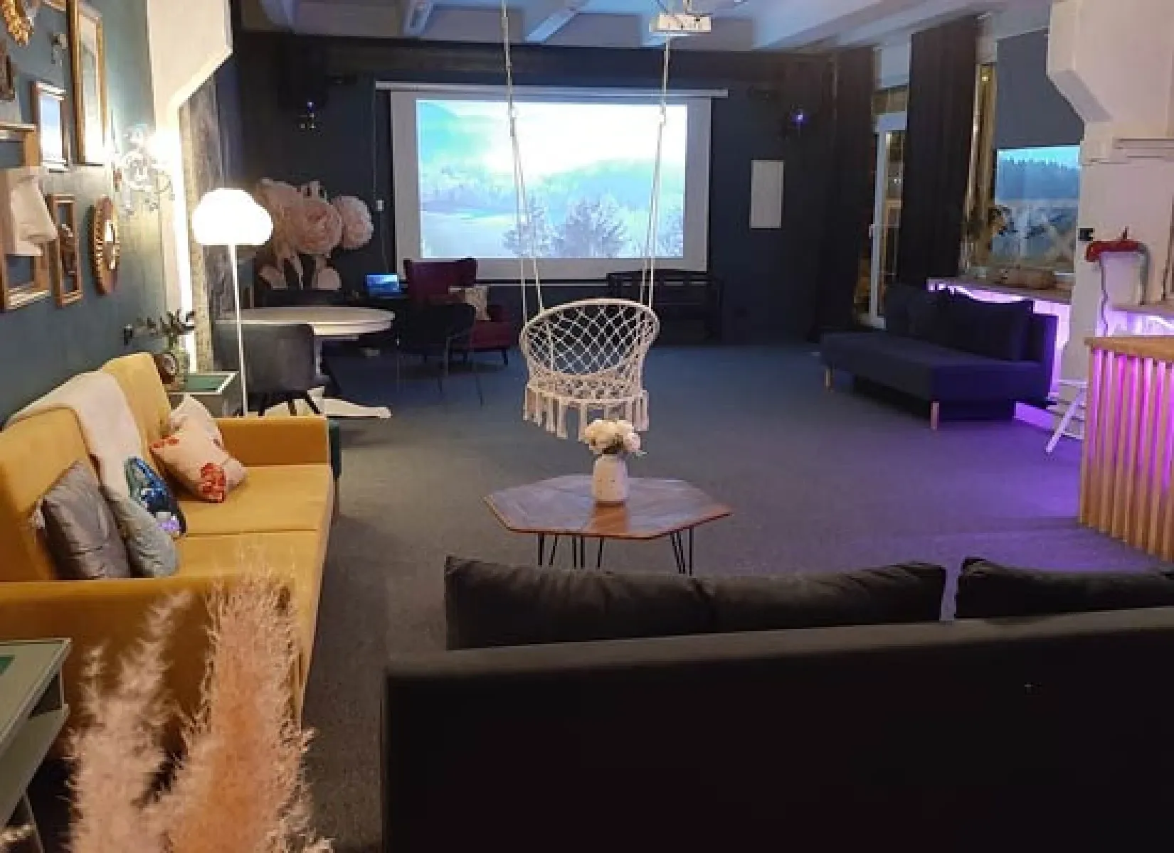 Аренда фотостудии МАЙ Зал Основной в Москве | Фото 