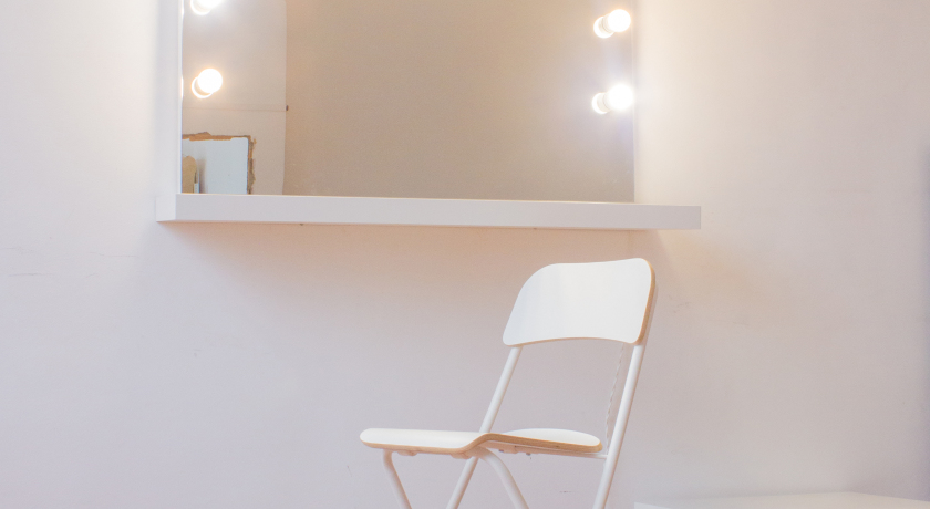 Аренда фотостудии BELKA&STRELKA Зал Гримерка в Санкт-Петербурге | Фото 