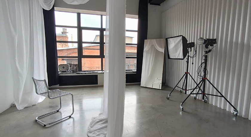 Аренда фотостудии AMOASH photo studio Зал 1  в Санкт-Петербурге | Фото 