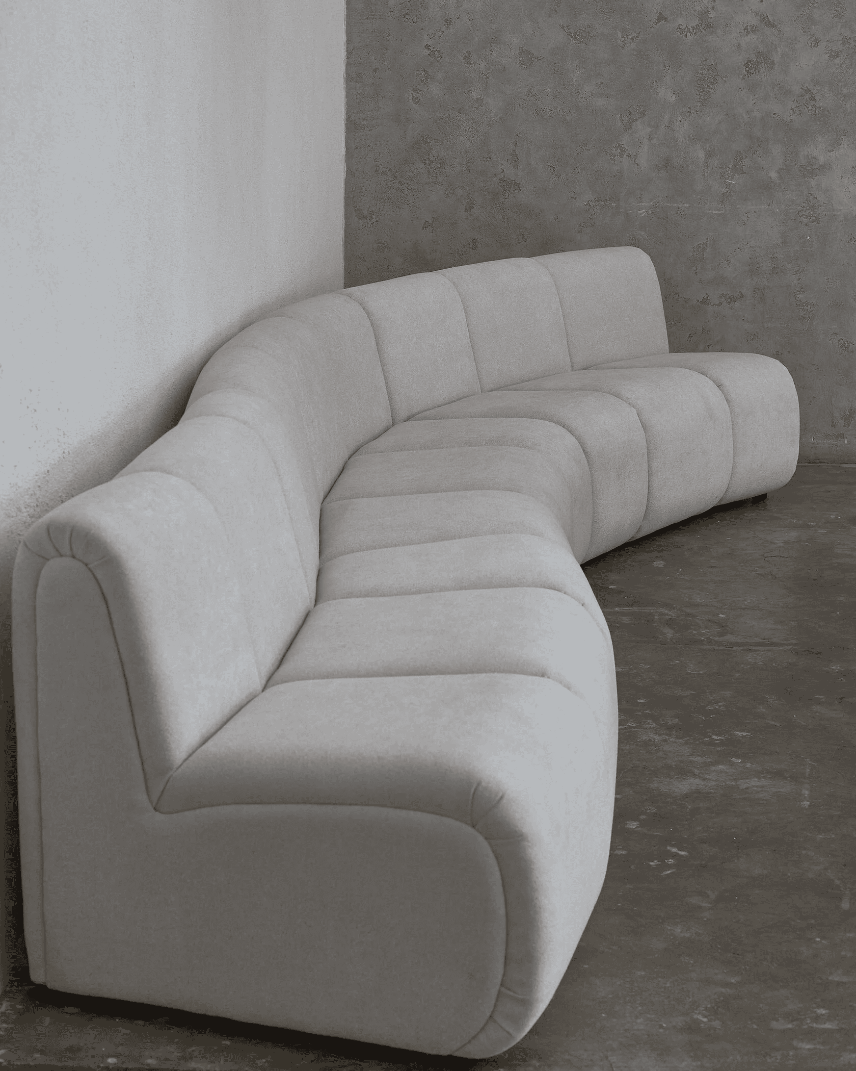 Аренда фотостудии LO/ST Pravda Зал Зал "s7 beige" в Москве | Фото 