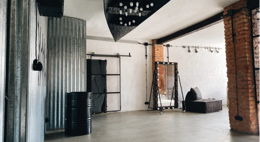 Аренда фотостудии Лофт-пространство Рыбзавод Зал  Loft.1 в Екатеринбурге | Фото 