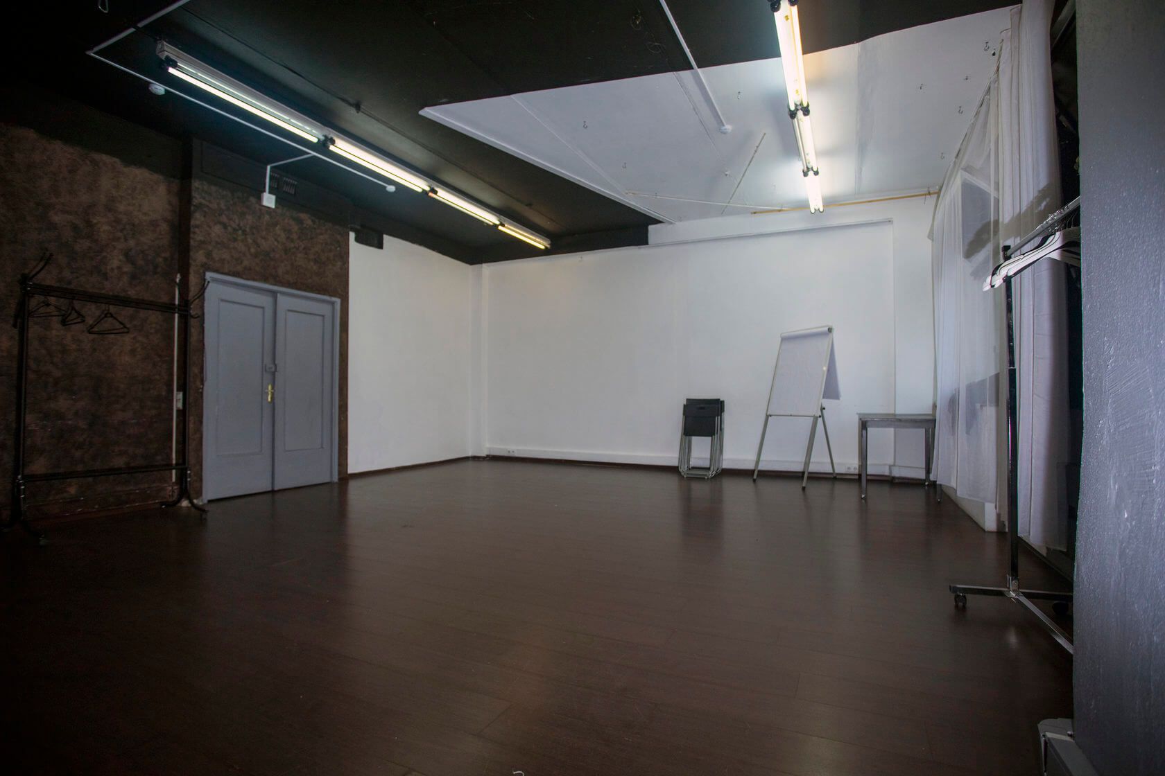 Аренда фотостудии Bogdo Studio Зал Горизонт  в Москве | Фото 