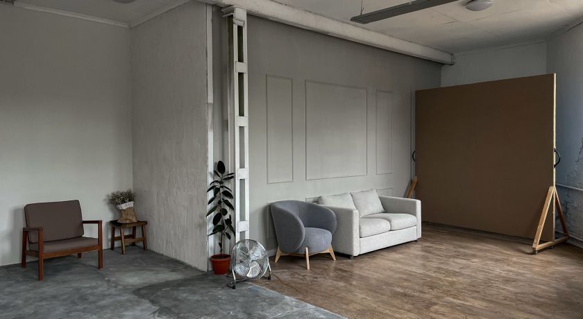 Аренда фотостудии JOY studio Зал Олег  в Москве | Фото 