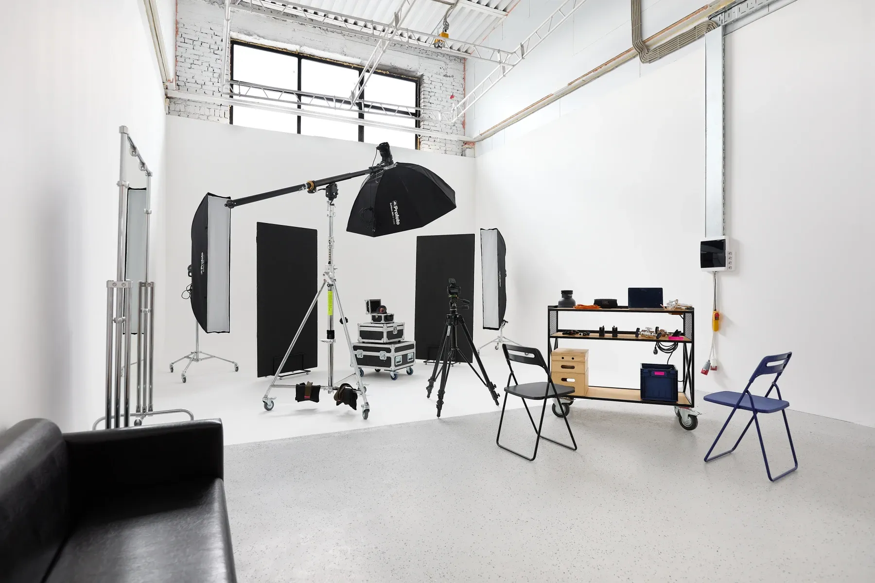 Аренда фотостудии MAYAK 2.0 Зал 65  в Москве | Фото 