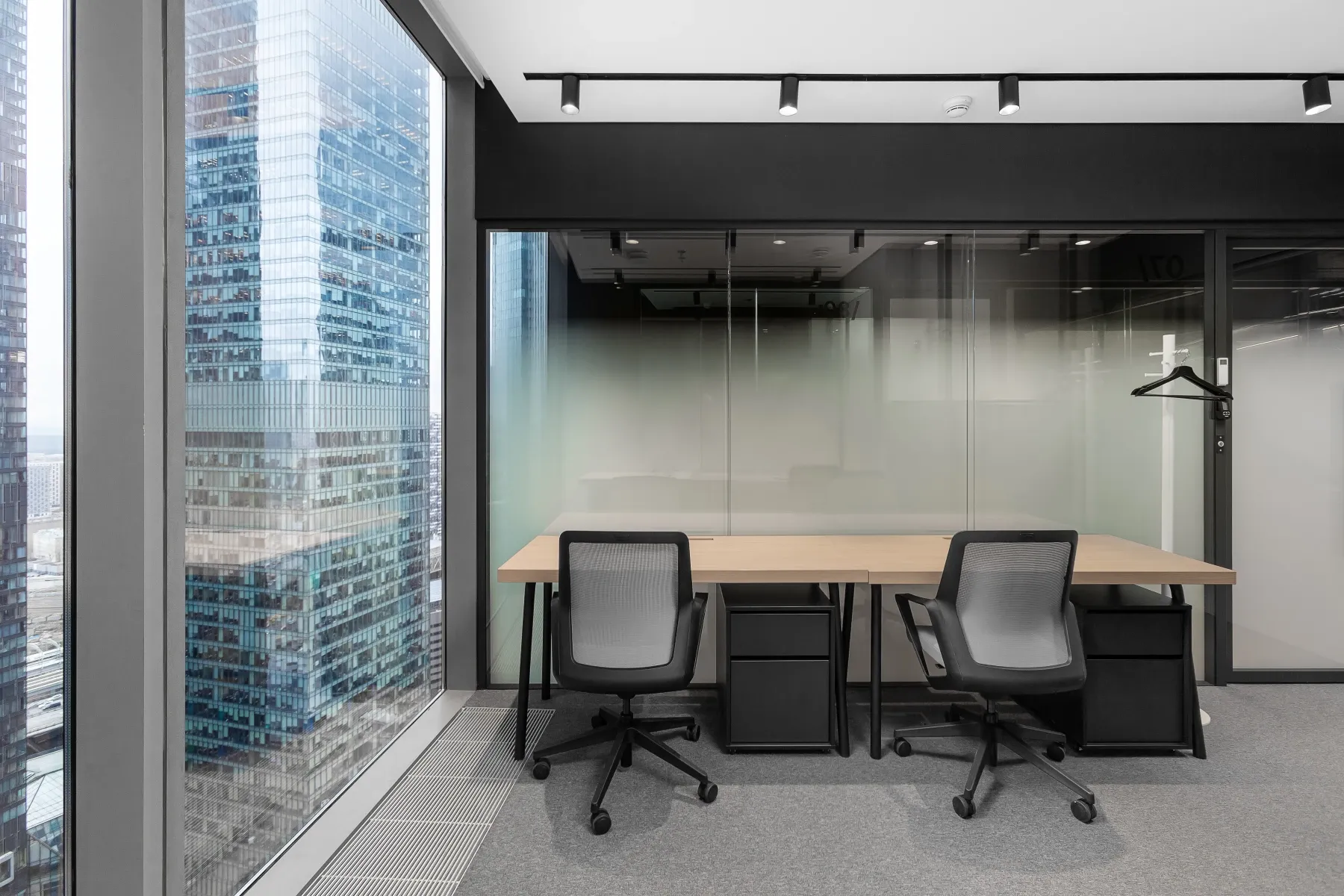 Аренда фотостудии HEADWAY Зал Офис в Москве | Фото 