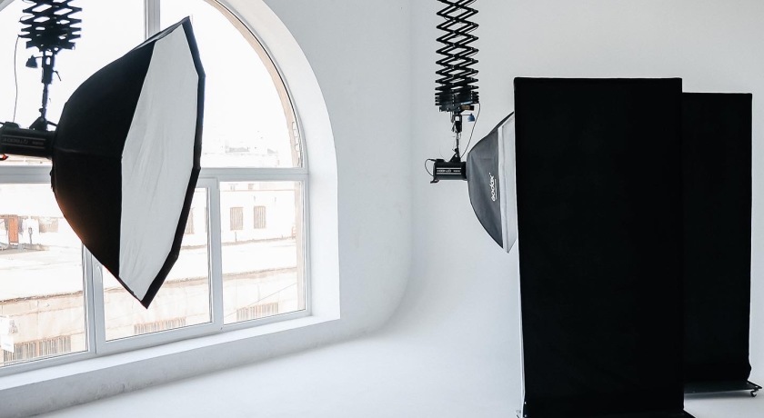 Аренда фотостудии BeverlyHills Зал ЦИКЛОРАМА в Санкт-Петербурге | Фото 