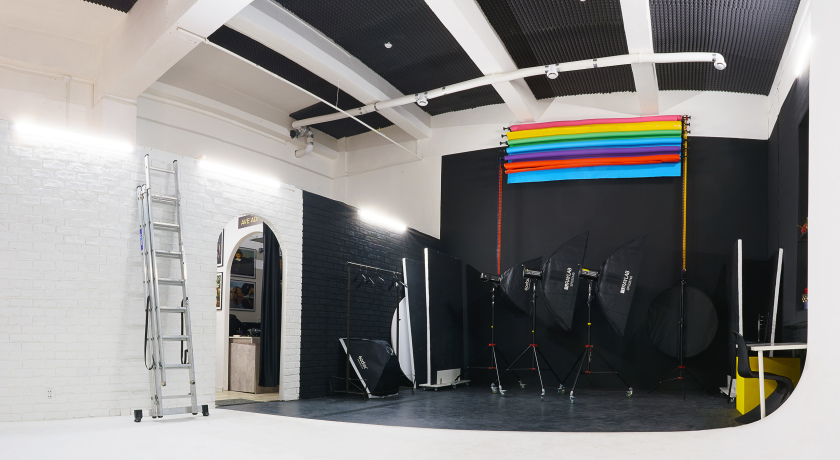 Аренда фотостудии FB stage Зал  Black&White  в Санкт-Петербурге | Фото 