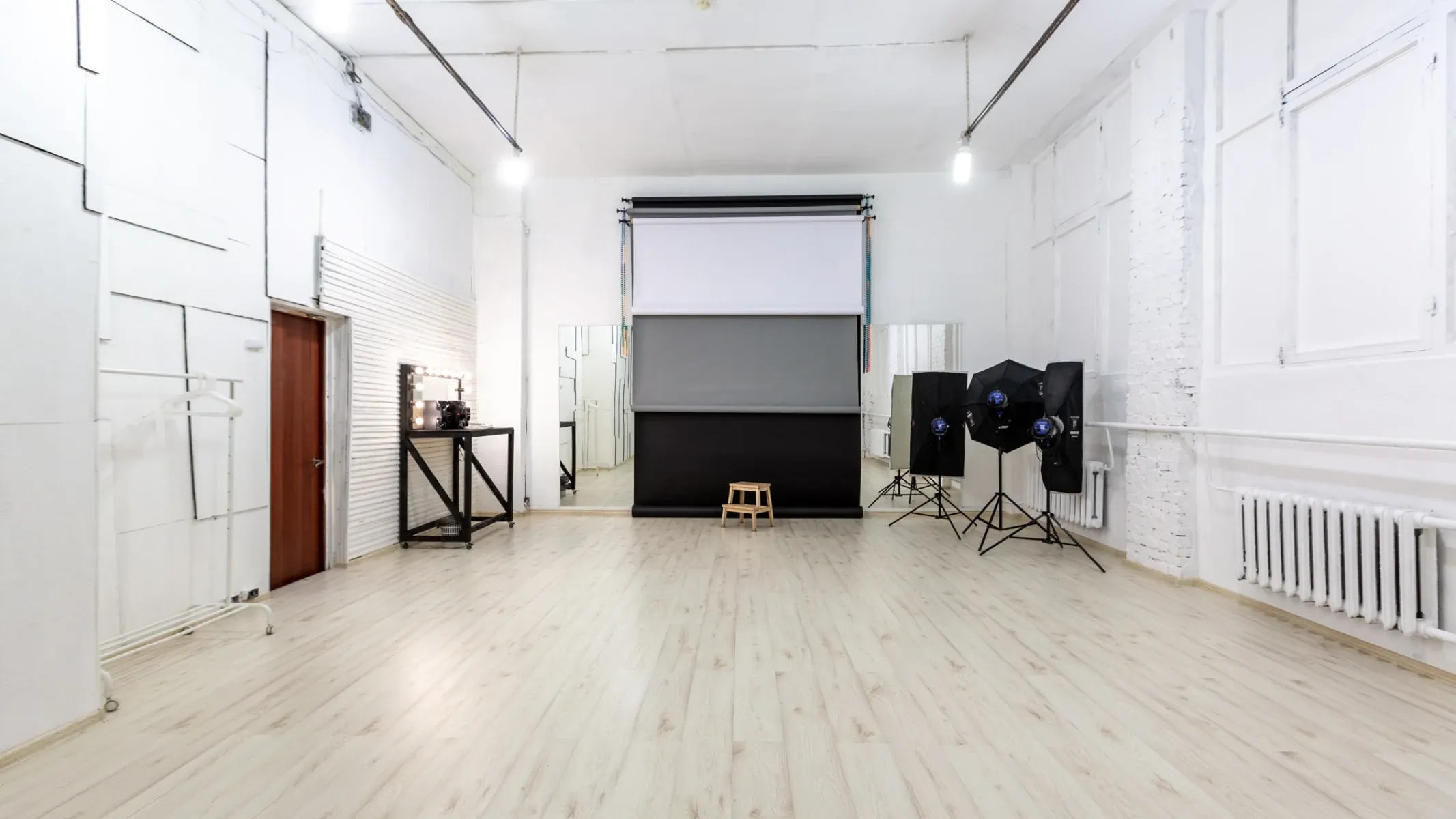 Аренда фотостудии PRIDE STUDIO Зал MILK  в Москве | Фото 