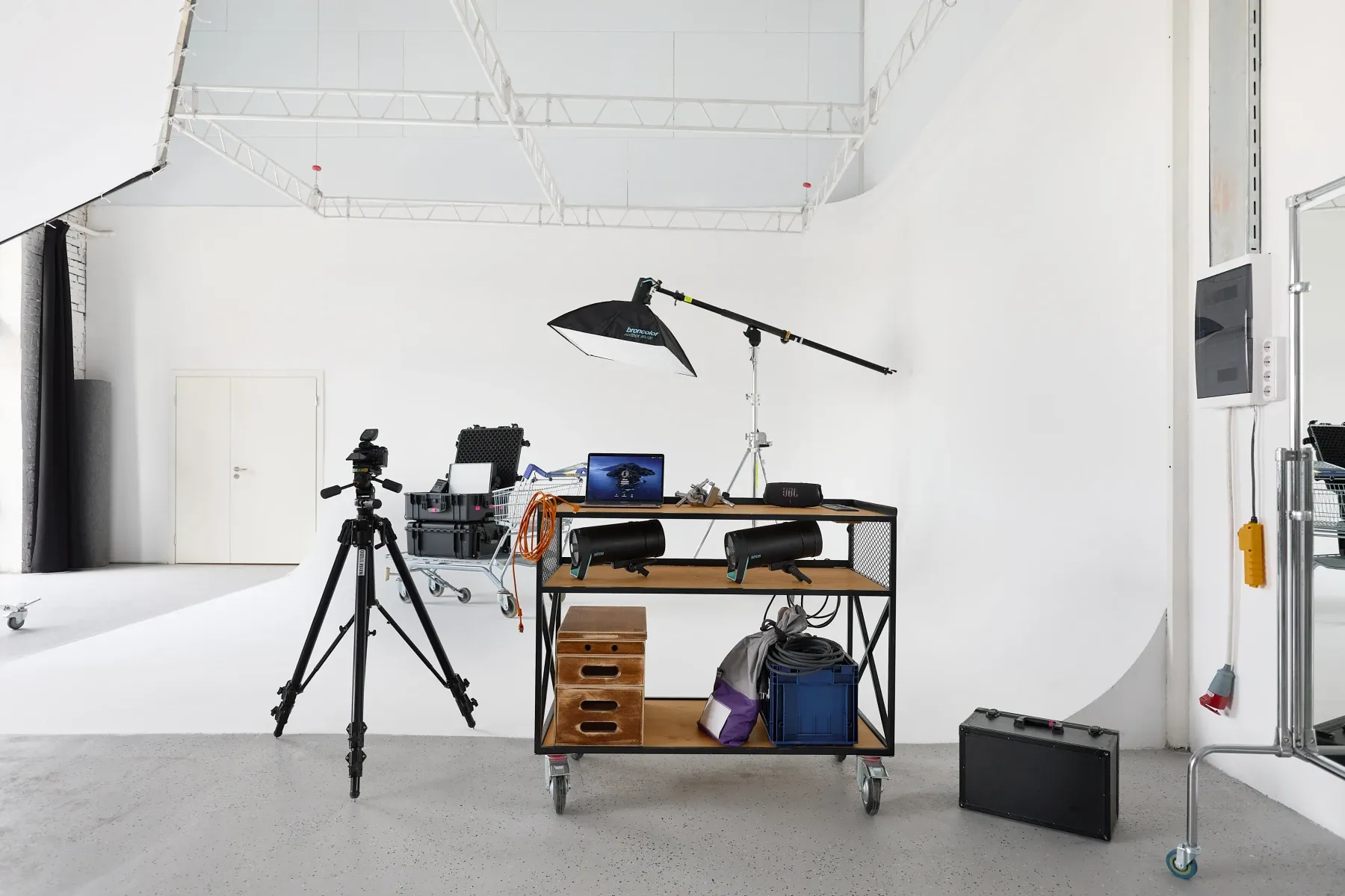 Аренда фотостудии MAYAK 2.0 Зал 150  в Москве | Фото 