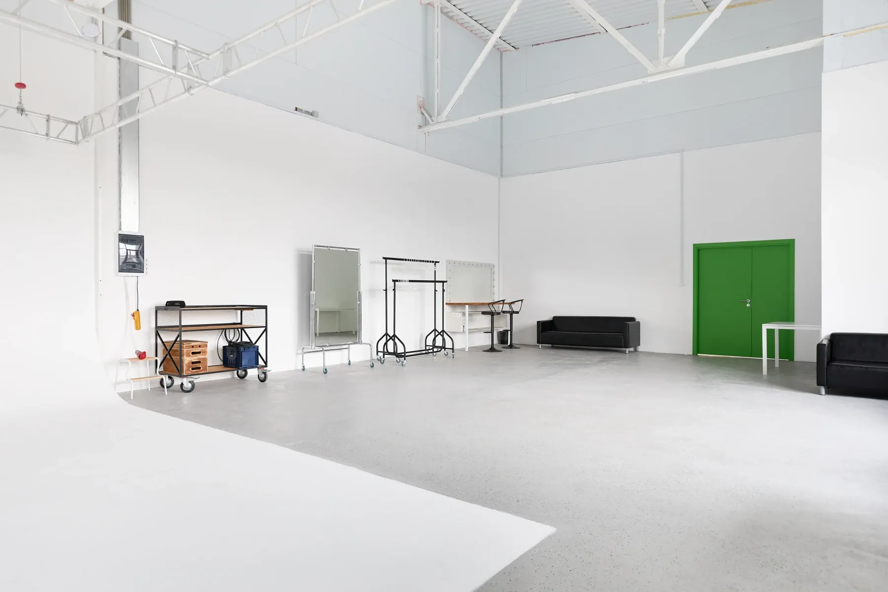 Аренда фотостудии MAYAK 2.0 Зал 150  в Москве | Фото 