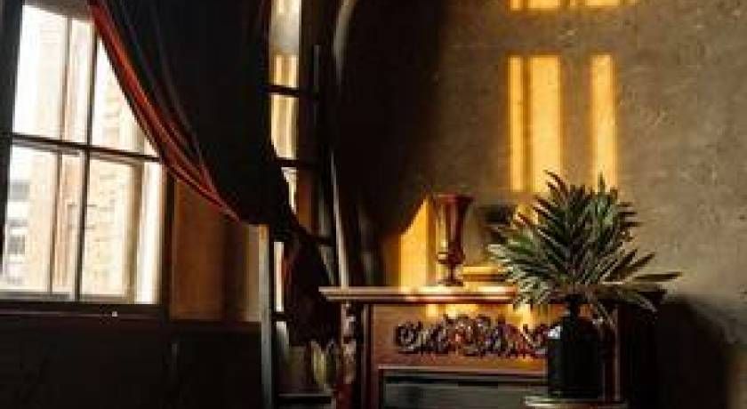 Аренда фотостудии QWEEX CAMPUS Зал KINGTON в Москве | Фото 