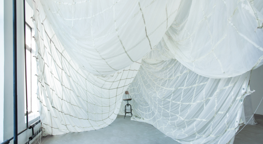 Аренда фотостудии ЛОКАЦИЯ 223 Зал ПАРАШЮТЫ в Санкт-Петербурге | Фото 