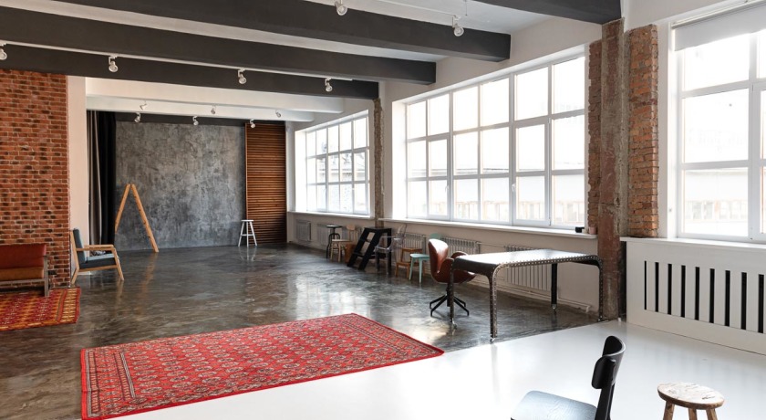 Аренда фотостудии LABORATORY Зал ЛОФТ ФАБРИКА в Екатеринбурге | Фото 