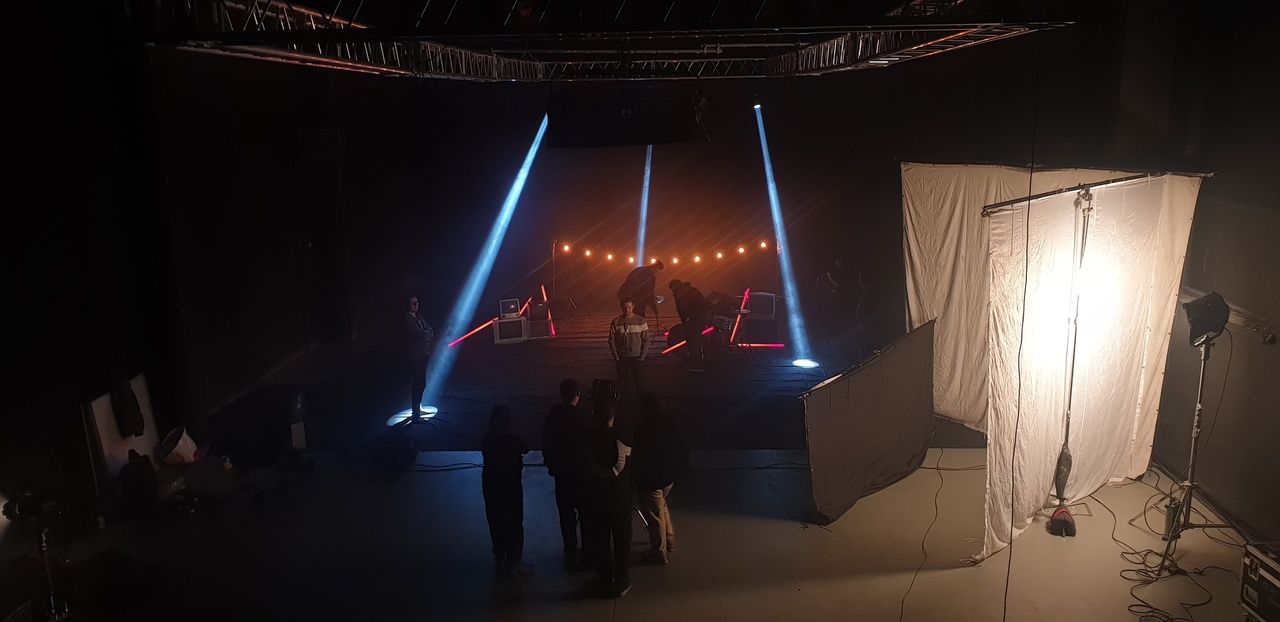 Аренда фотостудии Studio 3XL Зал Белая и зеленая циклорама, хромакей в Москве | Фото 