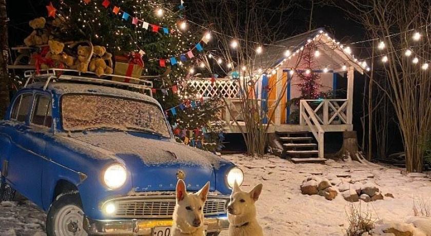 Аренда фотостудии Домик в лесу Зал Ретро-автомобиль "Москвич" в Москве | Фото 