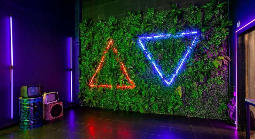 Аренда фотостудии WE CAMPUS (QWEEX) Зал NEON  в Москве | Фото 