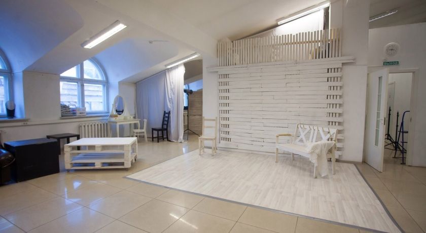 Аренда фотостудии 2D Зал Молоко  В Омске | Фото 