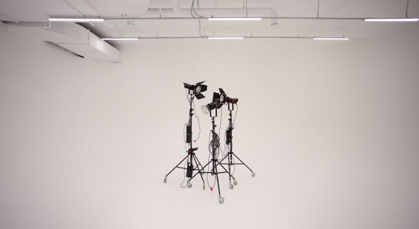 Аренда фотостудии Soulmate Place Зал БЕЛАЯ ЦИКЛОРАМА  в Санкт-Петербурге | Фото 