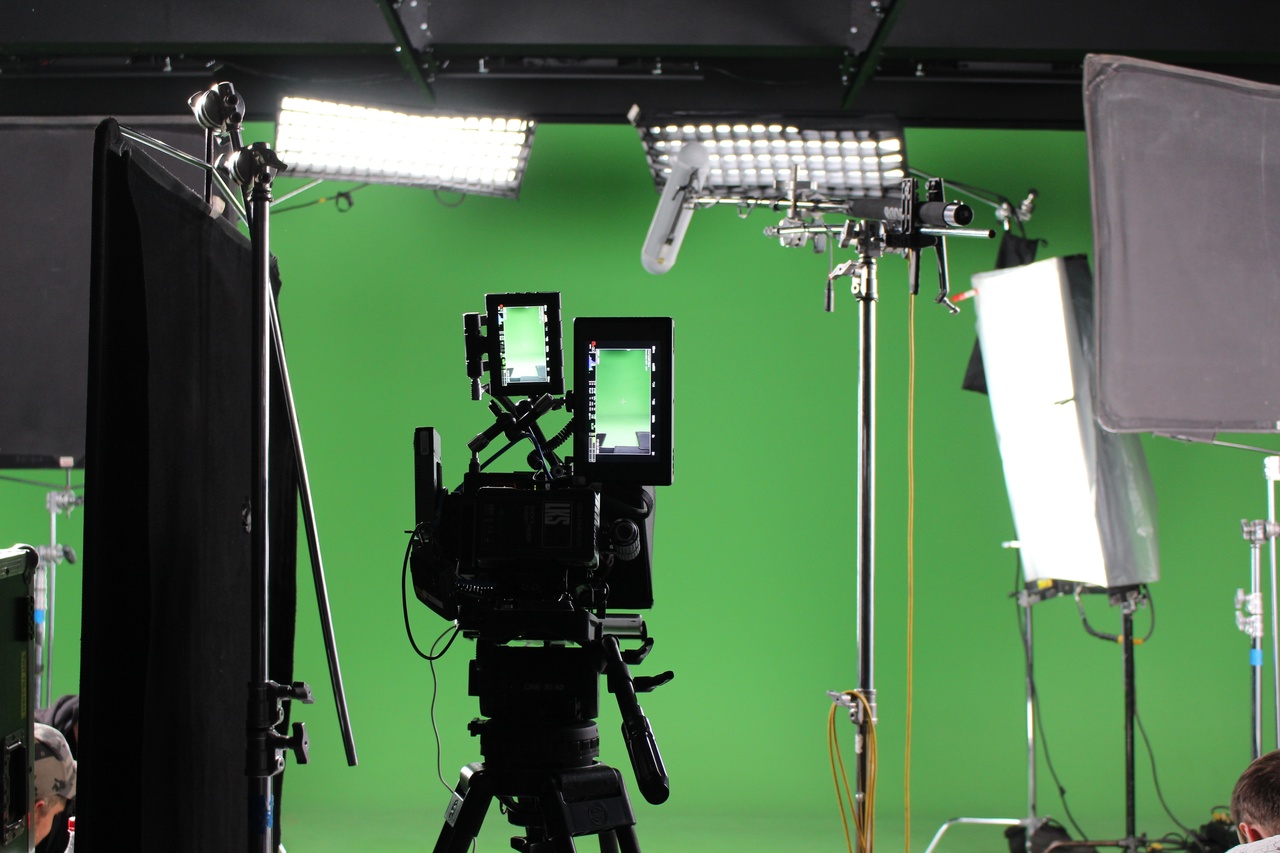 Аренда фотостудии Marine Media Center Зал Павильон Хромакей в Санкт-Петербурге | Фото 