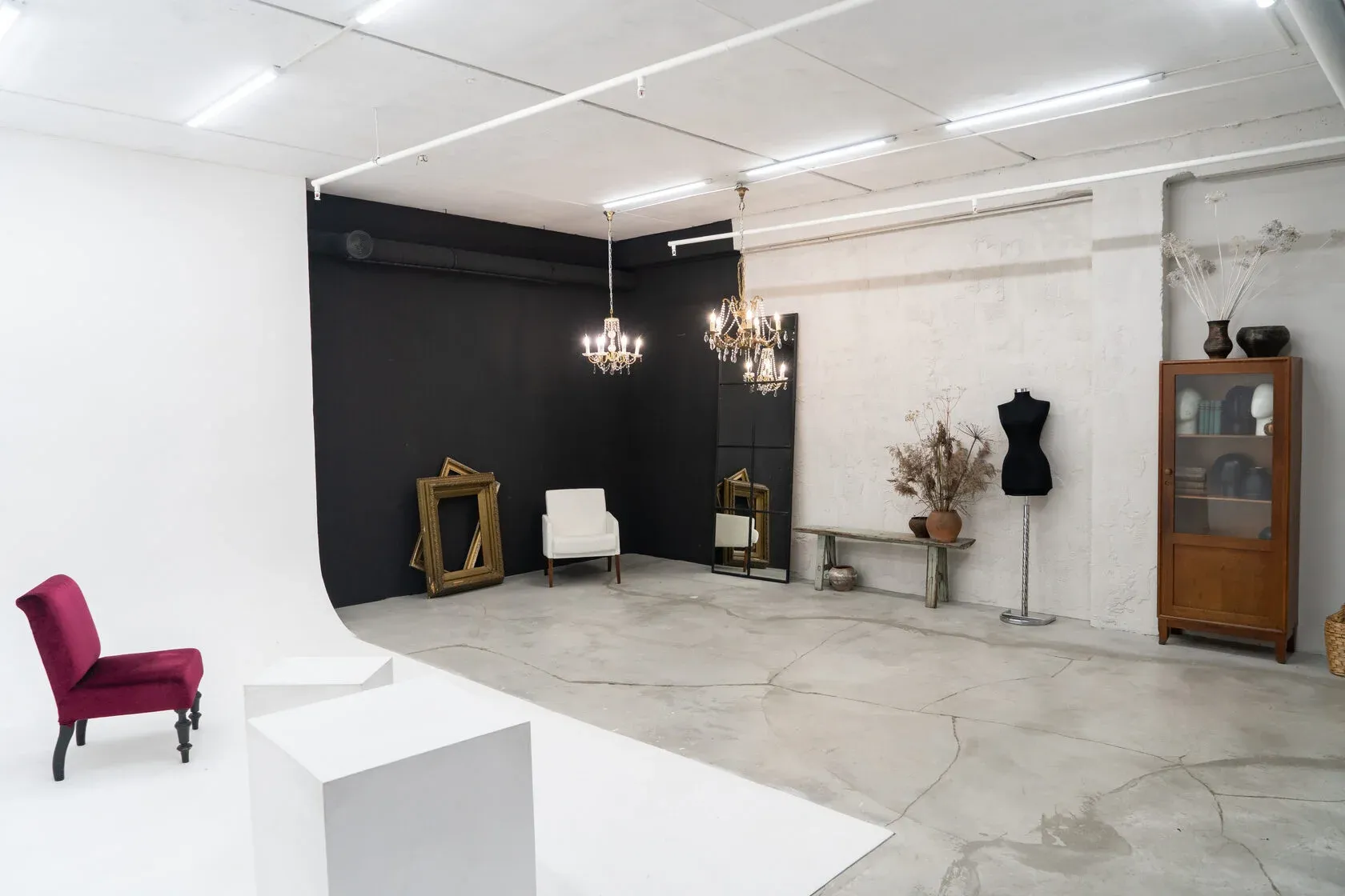 Аренда фотостудии Veresk Photostudio Зал Серый  в Москве | Фото 