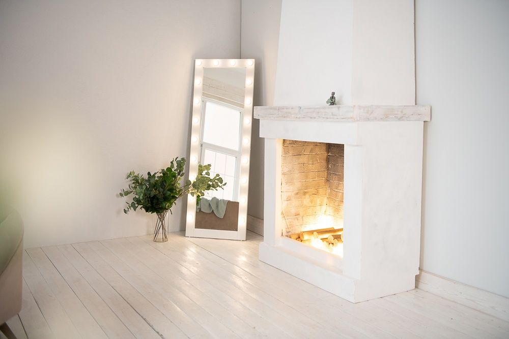 Аренда фотостудии Лампа Зал Для школьных фотосессий В Череповце | Фото 