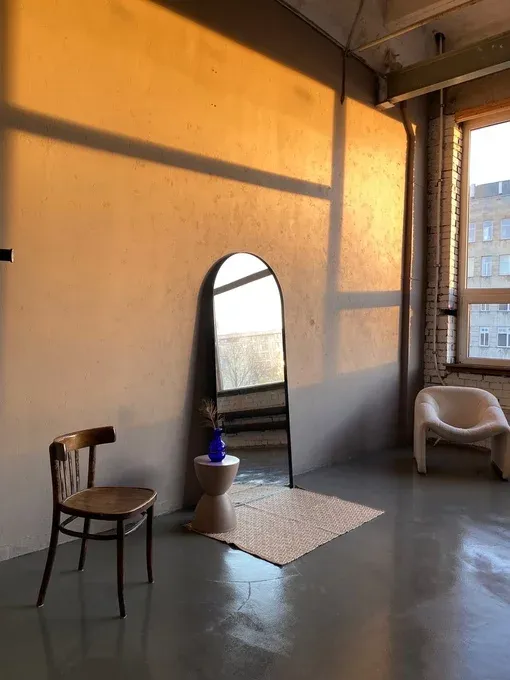 Аренда фотостудии LIBERTY STUDIO Зал KARL в Санкт-Петербурге | Фото 