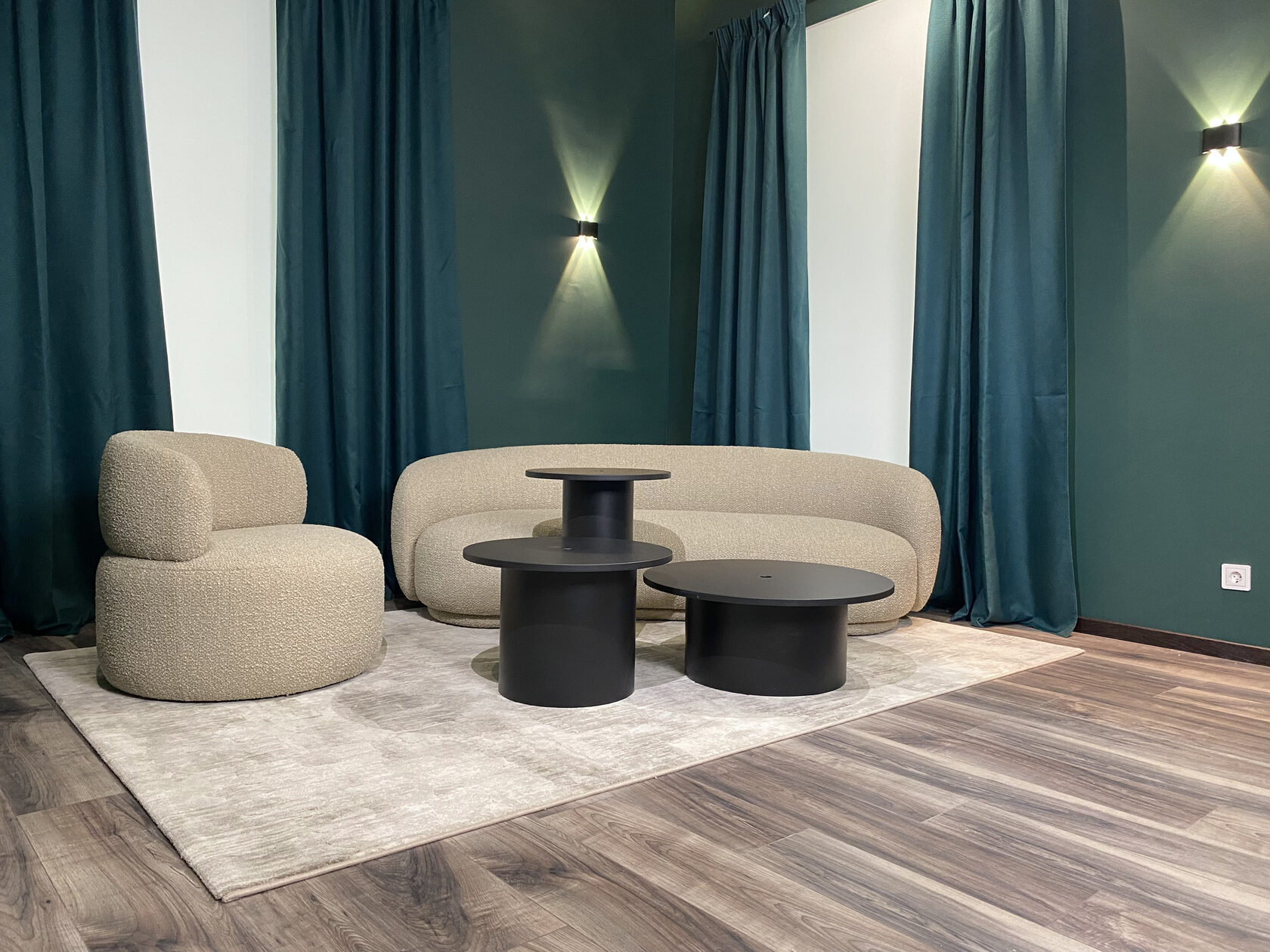 Аренда фотостудии YourStories Зал Апартаменты в Екатеринбурге | Фото 