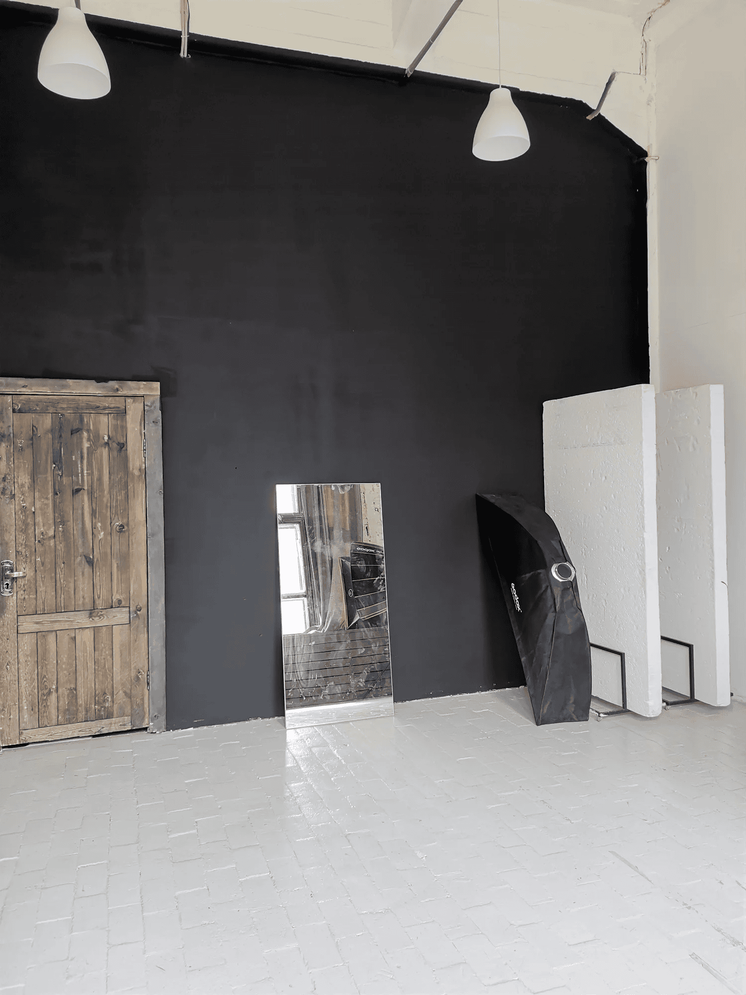 Аренда фотостудии MOOD Studio Зал Зал "30" в Москве | Фото 