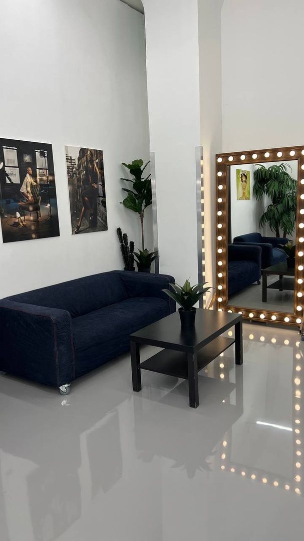 Аренда фотостудии FOTOFABRIKA Зал Рубин  в Москве | Фото 