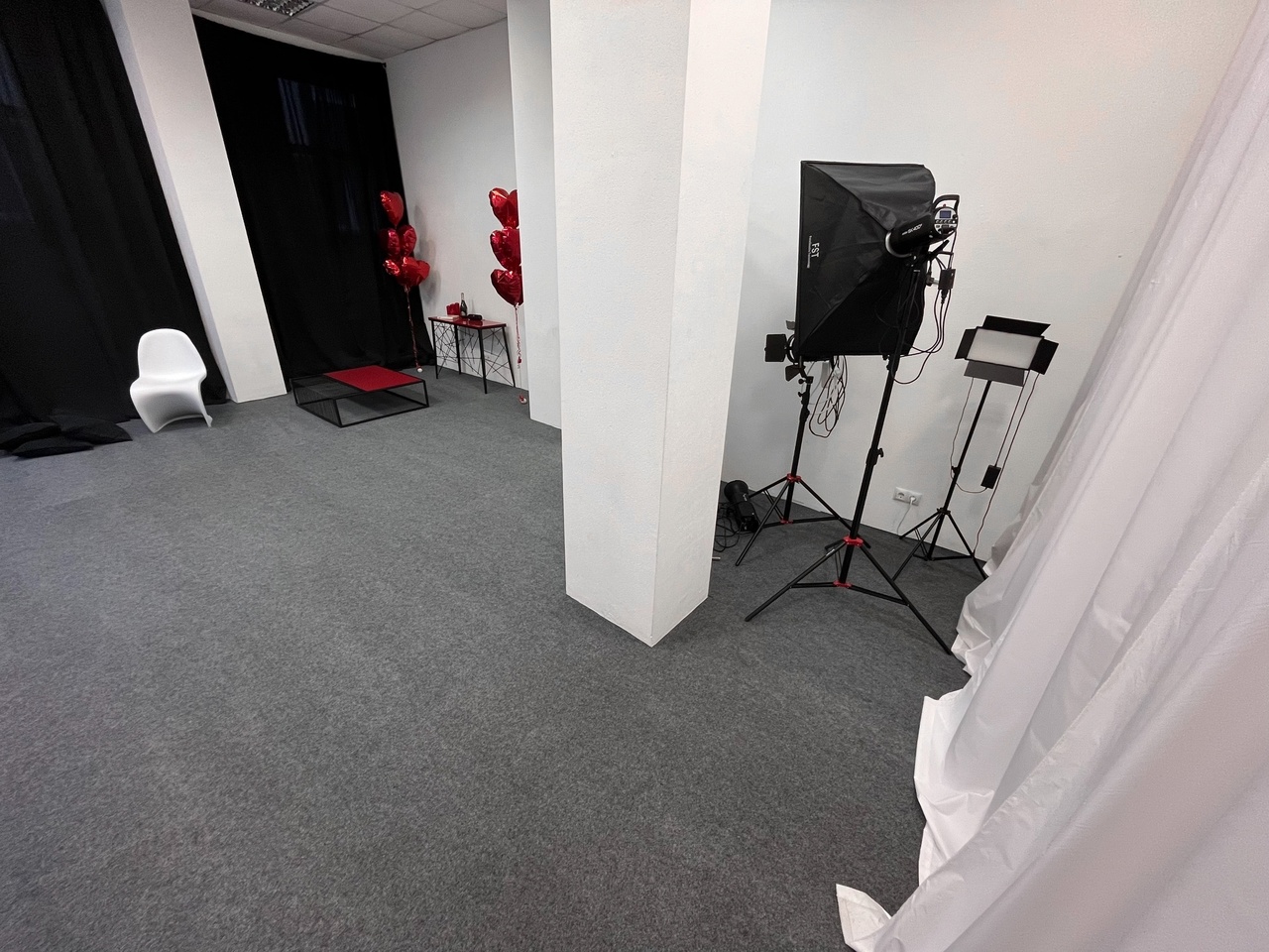 Аренда фотостудии REFERENCE Зал Основной в Екатеринбурге | Фото 