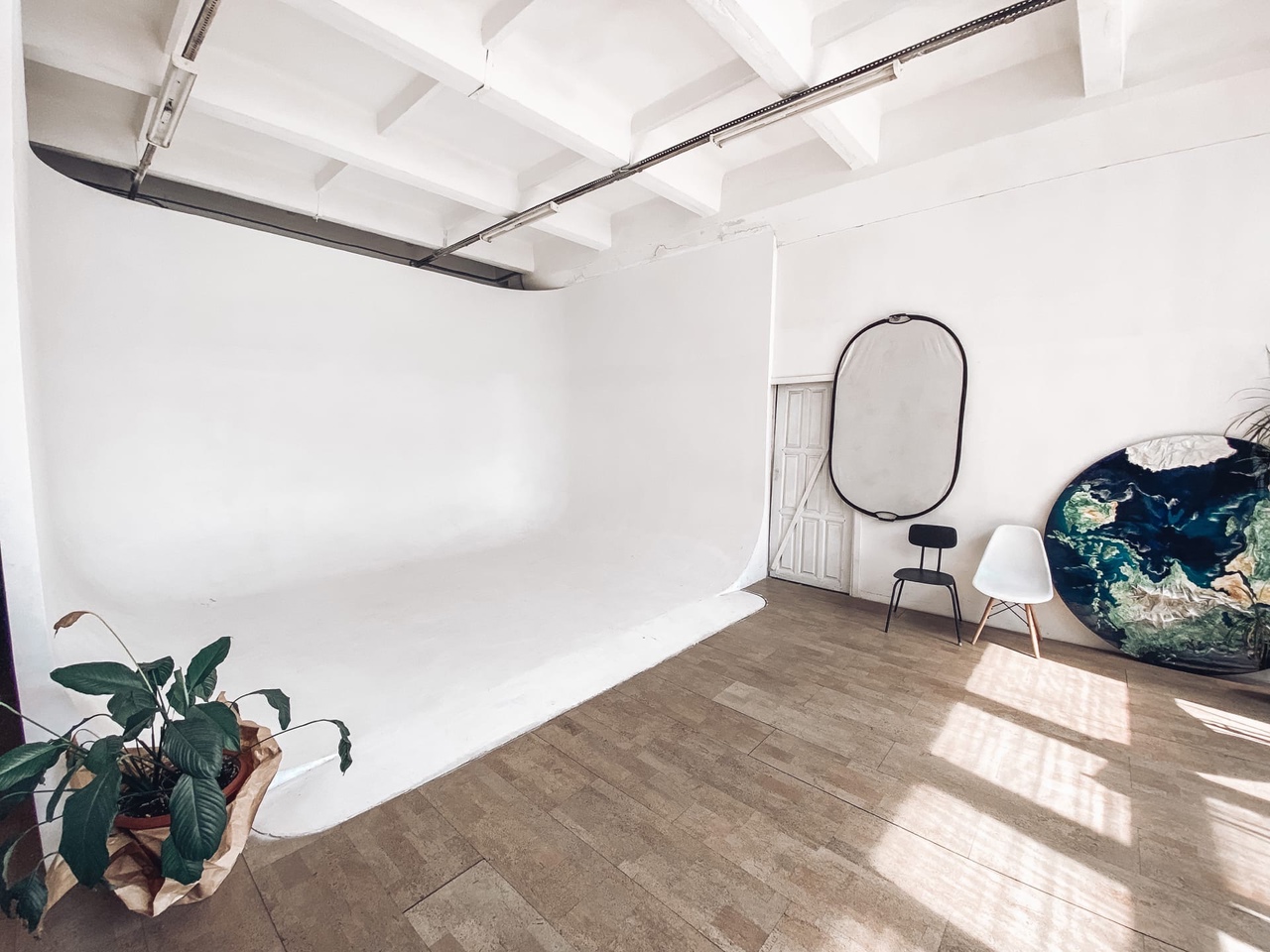 Аренда фотостудии Alta Costura Зал Milk  в Екатеринбурге | Фото 