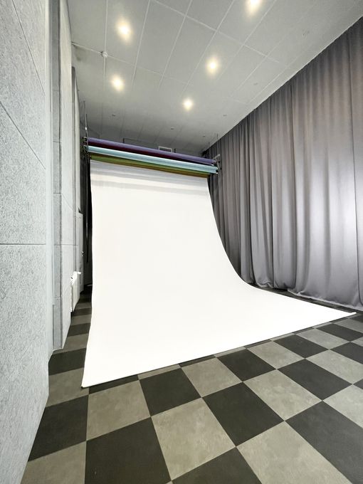 Аренда фотостудии STUDIO IN DK Зал Фоны в Новосибирске | Фото 