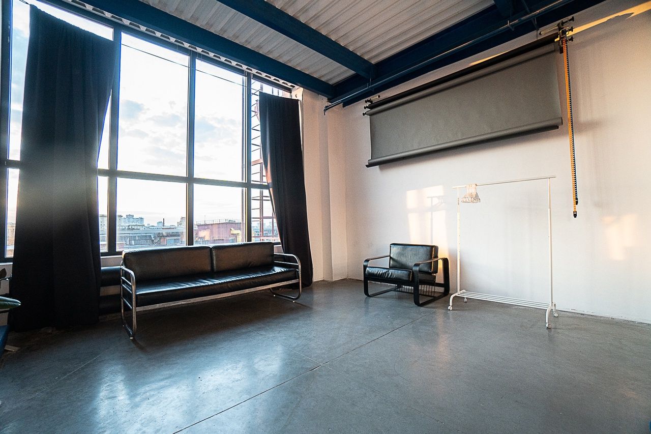 Аренда фотостудии POLEMOSKVA Зал DIESEL WIN в Москве | Фото 